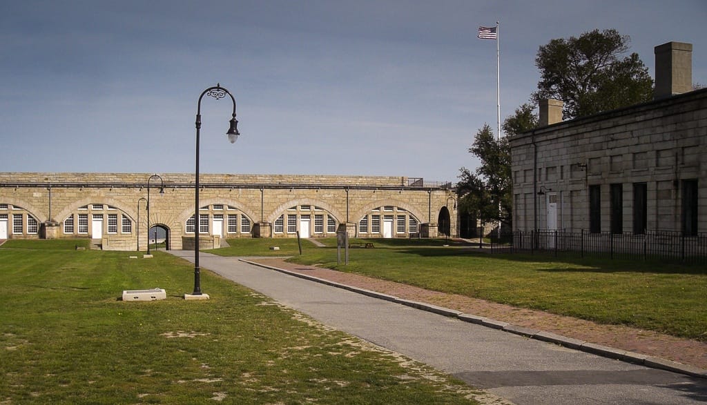 Innenhof des Fort Adams