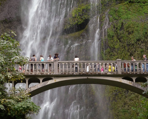 Brücke bei den Multnomah Falls