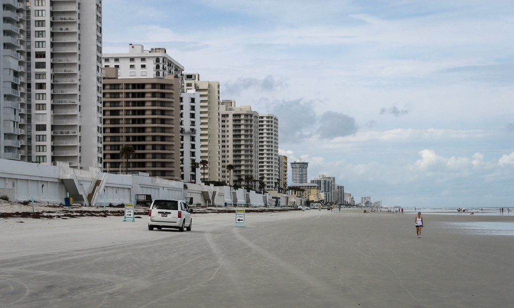 Autofahren am Strand