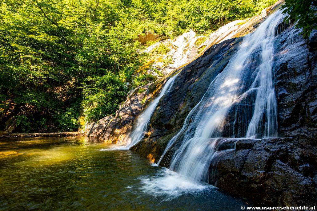 White Oak Canyon und Cedar Run Trail Wasserfälle im Shenandoah National Park